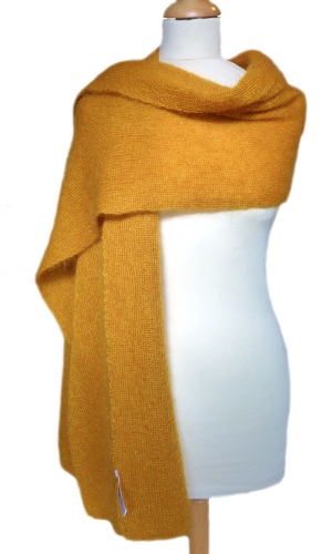 Longue écharpe en côtes mohair et soie