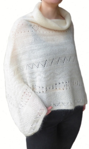 Poncho tricoté en mohair et soie